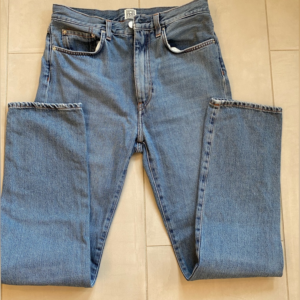 Toteme Straight-Leg Jeans in Medium Blue Wash - Picture 6 of 7